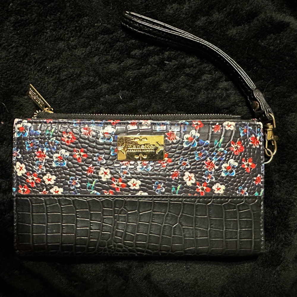 Nanette LePore wristlet wallet
